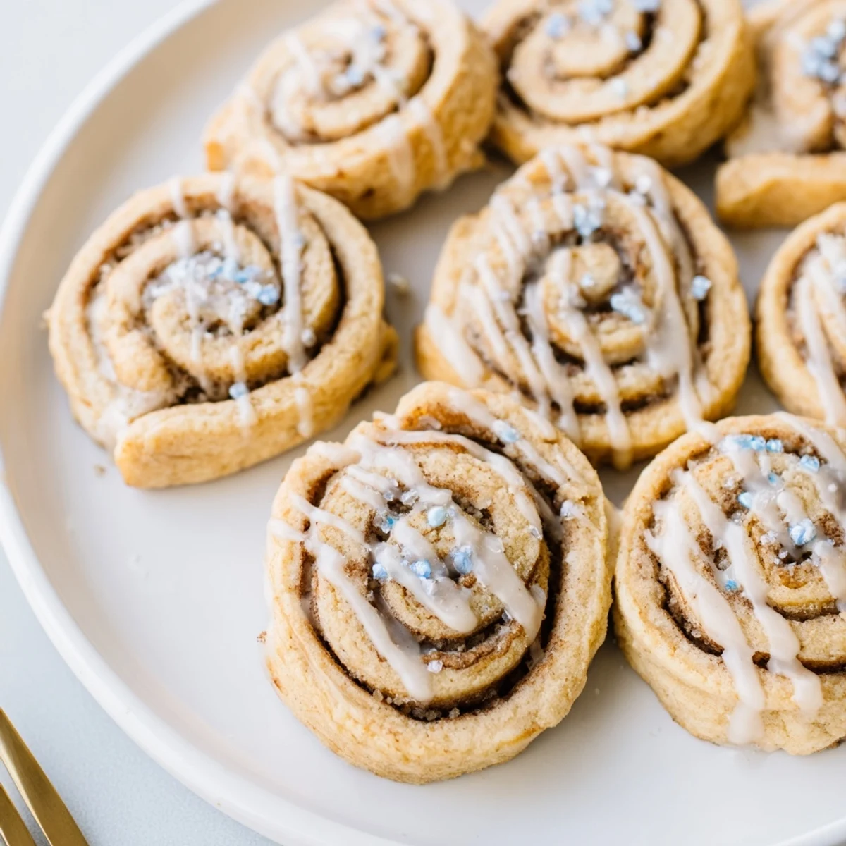 Deliciously spiced cookies inspired by gingerbread, ideal for festive holiday gatherings.