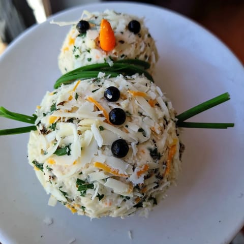 Savory Herb Cheeseball Snowmen